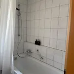 Brenzstay 아파트 *